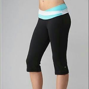 Black lululemon capris.